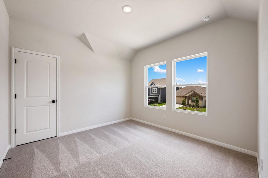 Spacious, unfurnished interior of a new home in Patterson Ranch, Georgetown (Image 17).