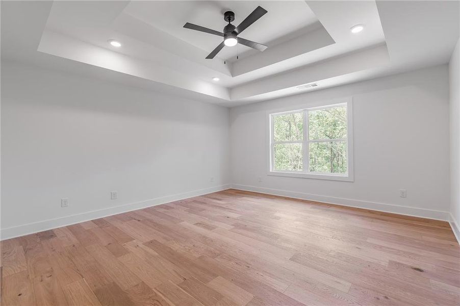 Spacious, unfurnished interior of a new home in , Gainesville (Image 19).