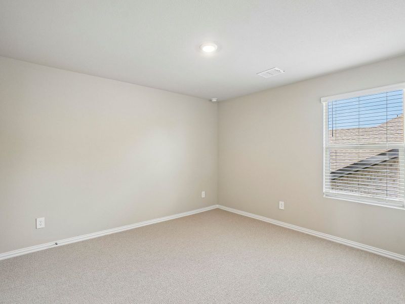 Spacious, unfurnished interior of a new home in Eastridge - Signature Series, Princeton (Image 17).