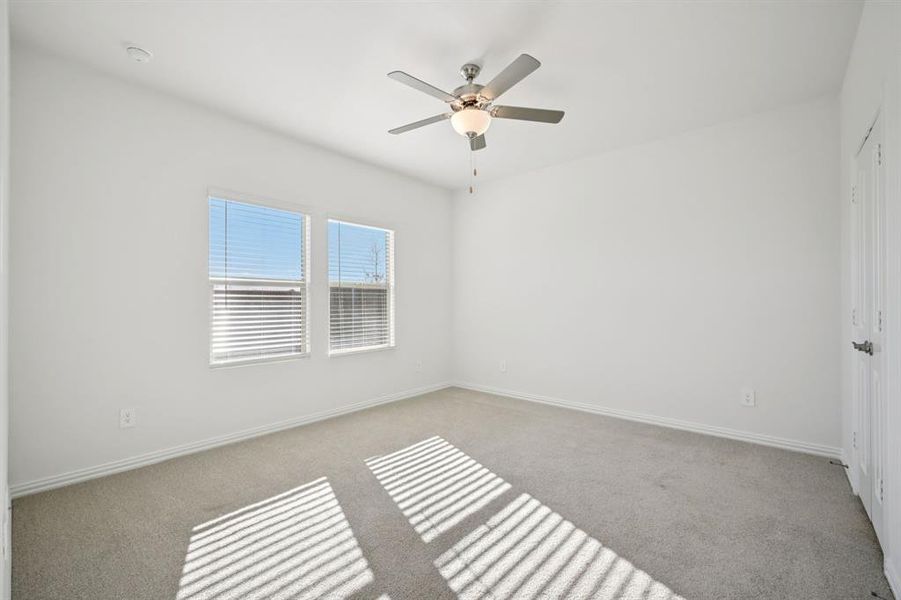 Spacious, unfurnished interior of a new home in Eastridge - Spring Series, McKinney (Image 27).