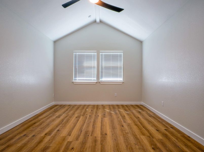 Spacious, unfurnished interior of a new home in , Granite Shoals (Image 28).