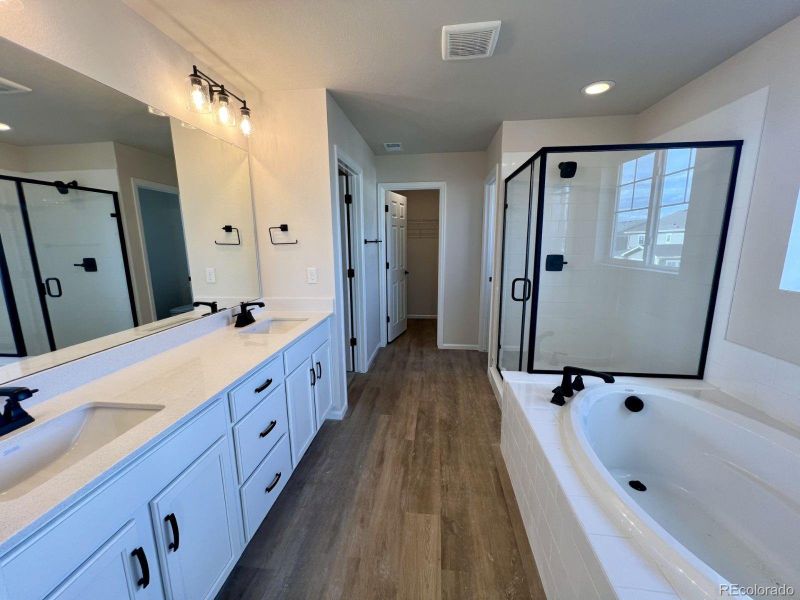 Furnished interior view inside a new home in The Aurora Highlands, Aurora (Image 9). Furnished interior view inside a new home in The Aurora Highlands, Aurora (Image 9).