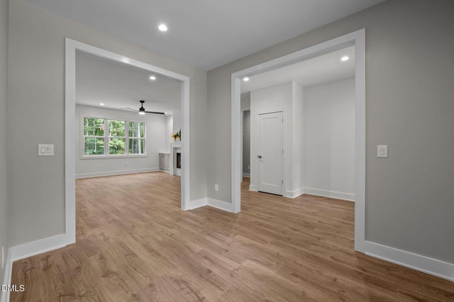 20-web-or-mls-P1086943