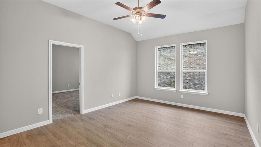 Spacious, unfurnished interior of a new home in , Grand Prairie (Image 21).