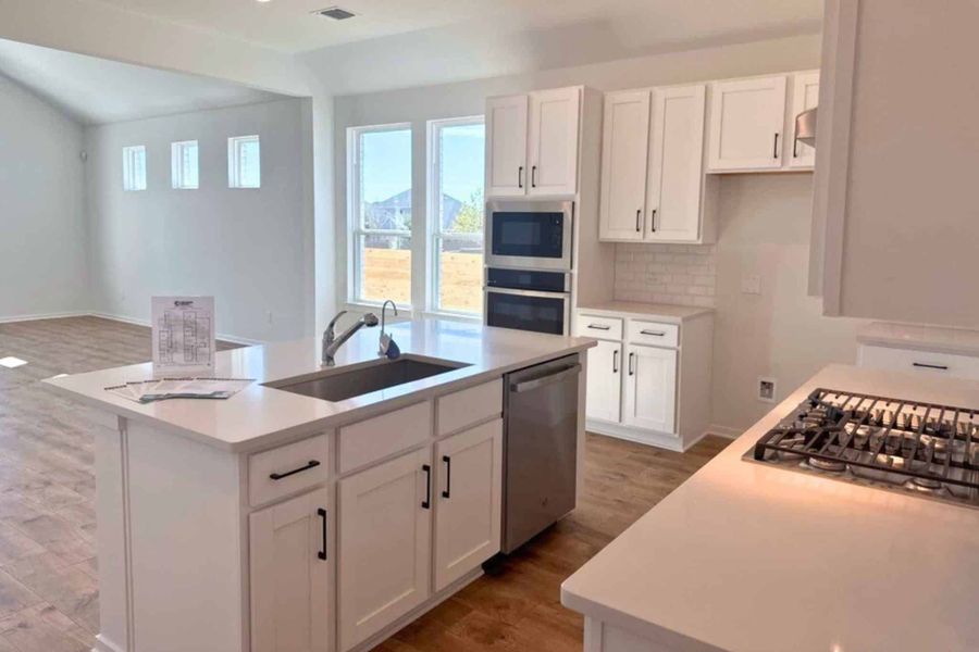 Furnished interior view inside a new home in Highland Village, Georgetown (Image 3).