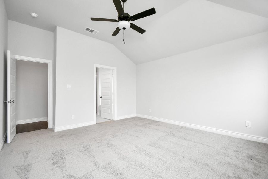 Spacious, unfurnished interior of a new home in Grand Oaks Reserve, Cleveland (Image 14). Spacious, unfurnished interior of a new home in Grand Oaks Reserve, Cleveland (Image 14).