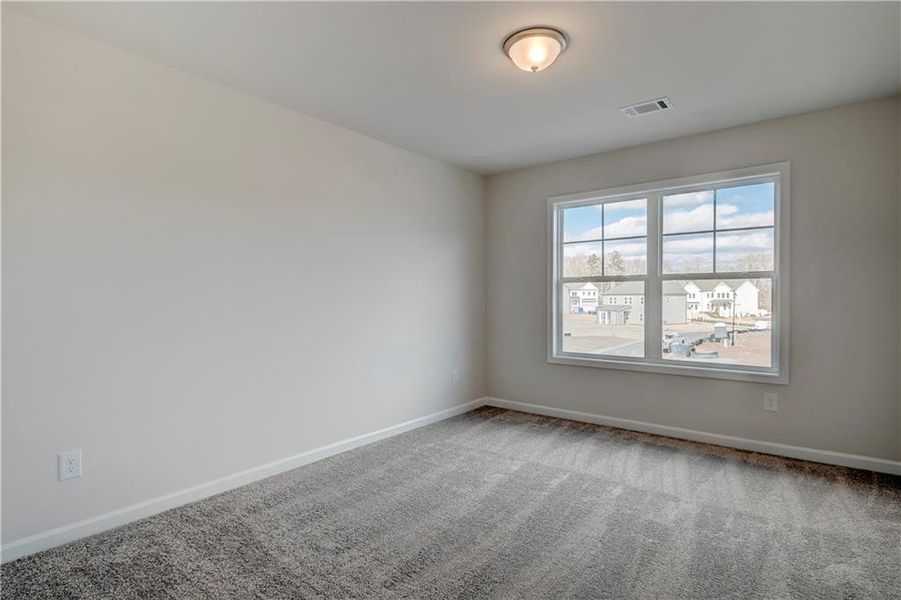 Spacious, unfurnished interior of a new home in Enclave at Logan Point, Loganville (Image 10).