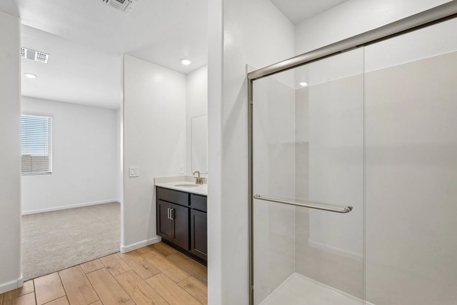 Primary bath