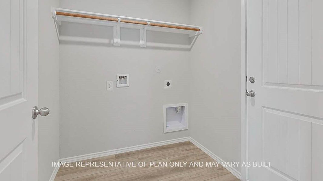 Spacious, unfurnished interior of a new home in Knox Landing, Bryan (Image 15).