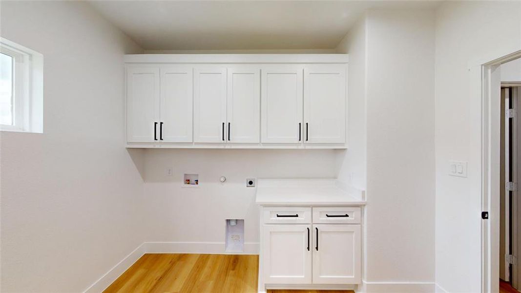 Spacious, unfurnished interior of a new home in , Greenville (Image 29).