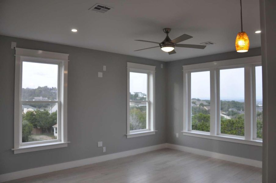Spacious, unfurnished interior of a new home in , Briarcliff (Image 21).