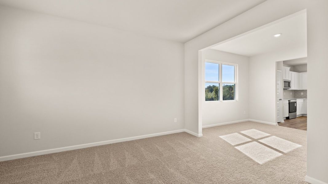 Spacious, unfurnished interior of a new home in Locust Grove Station - Cedar Ridge, Locust Grove (Image 13).