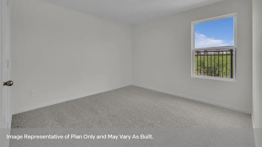 Spacious, unfurnished interior of a new home in Trace, San Marcos (Image 9).