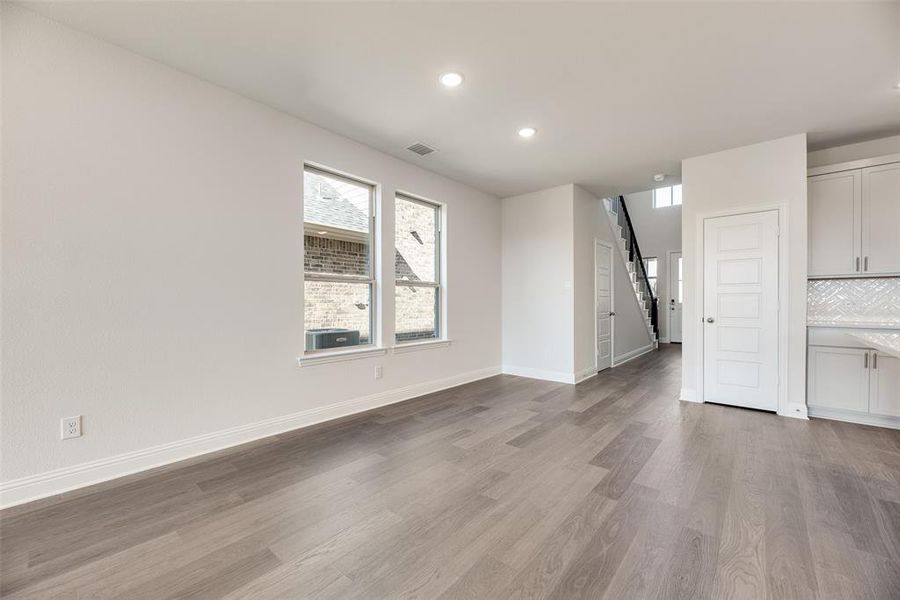 Spacious, unfurnished interior of a new home in Spiritas Ranch, Little Elm (Image 21).