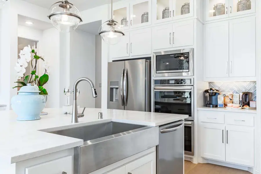 Representative Kitchen - some options shown Representative Kitchen - some options shown