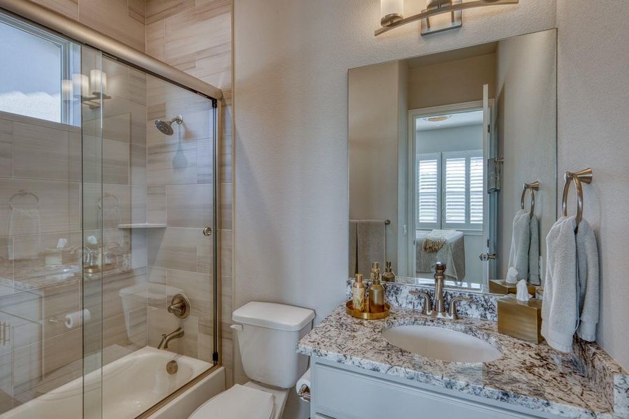 Furnished interior view inside a new home in , Horseshoe Bay (Image 29).