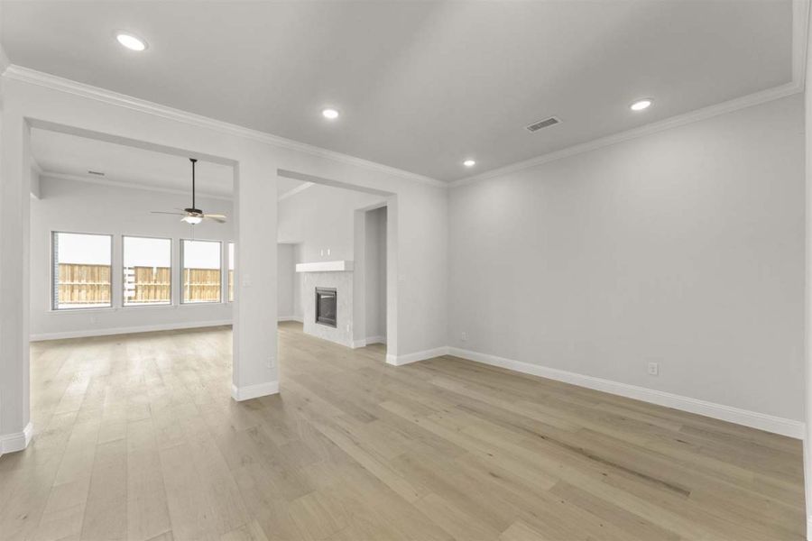 Spacious, unfurnished interior of a new home in Nelson Lake, Rockwall (Image 11).