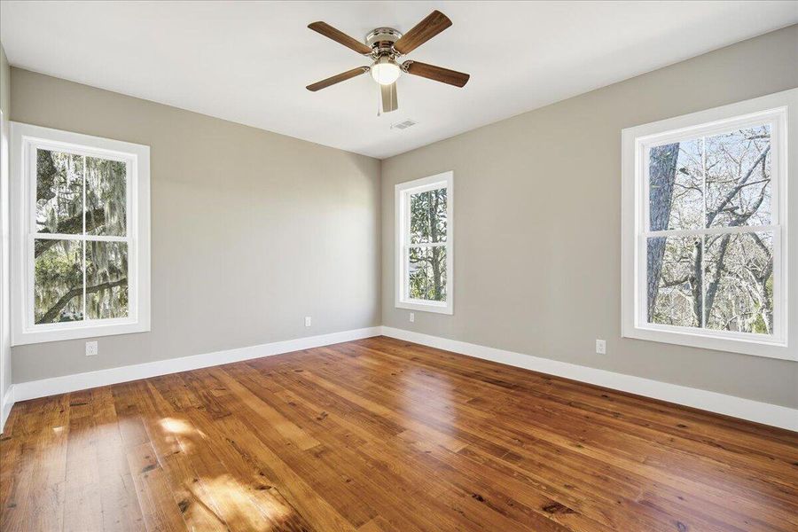 Spacious, unfurnished interior of a new home in , North Charleston (Image 49).