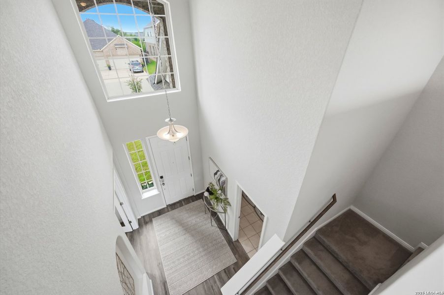 Spacious, unfurnished interior of a new home in Ventana, Bulverde (Image 20).