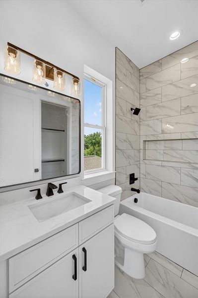Furnished interior view inside a new home in , Dallas (Image 15).