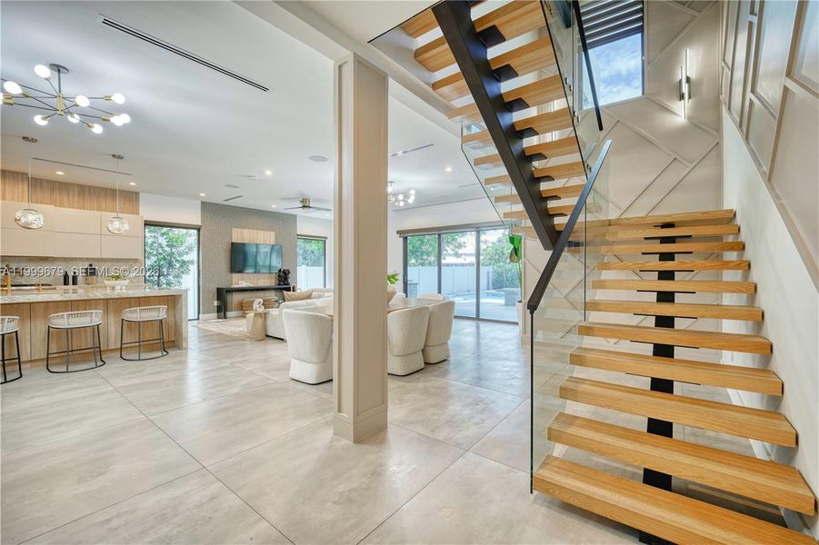 Image 68 of a home in .