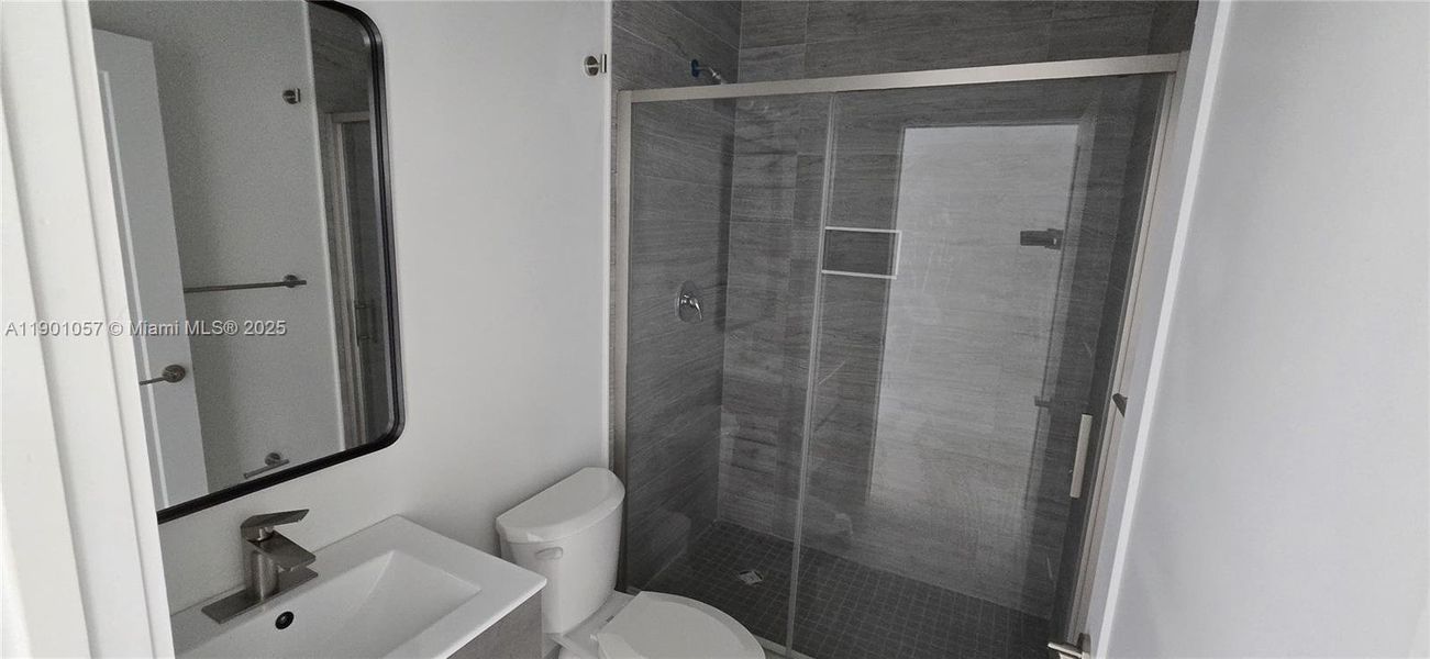 Image 15 of a home in .