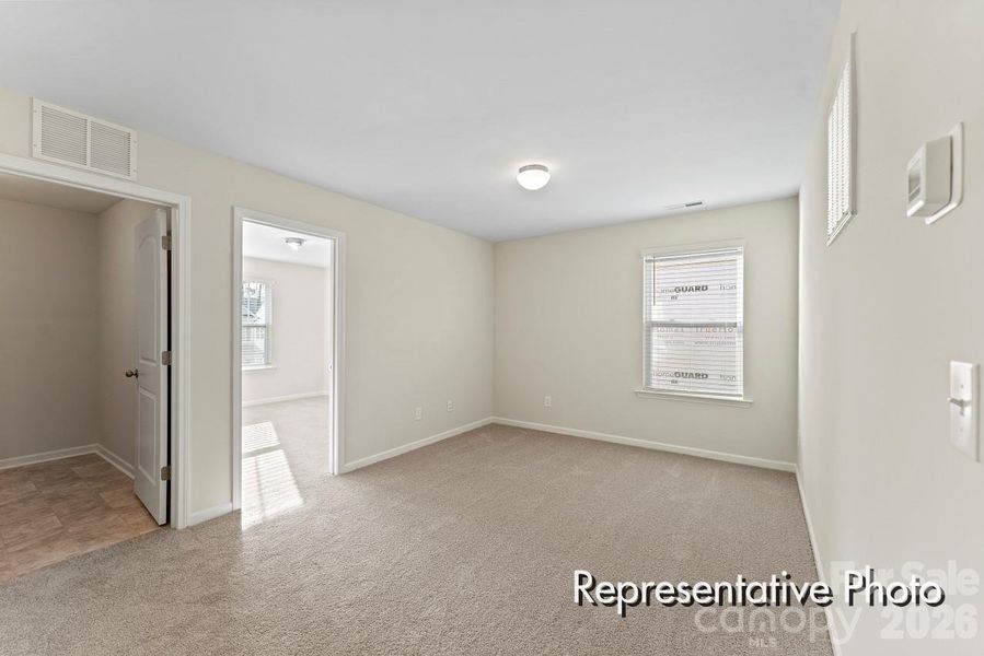 Spacious, unfurnished interior of a new home in , Red Cross (Image 20).