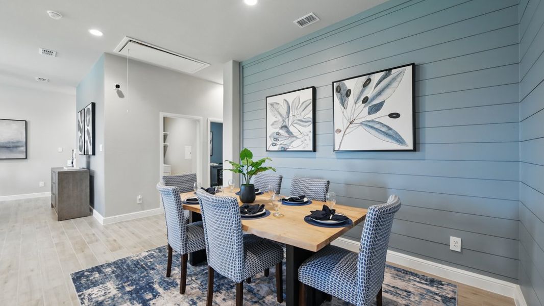 Representative furnished interior of a home built from the LARK by D.R. Horton in Rock Creek Ranch, Fort Worth (Image 6).