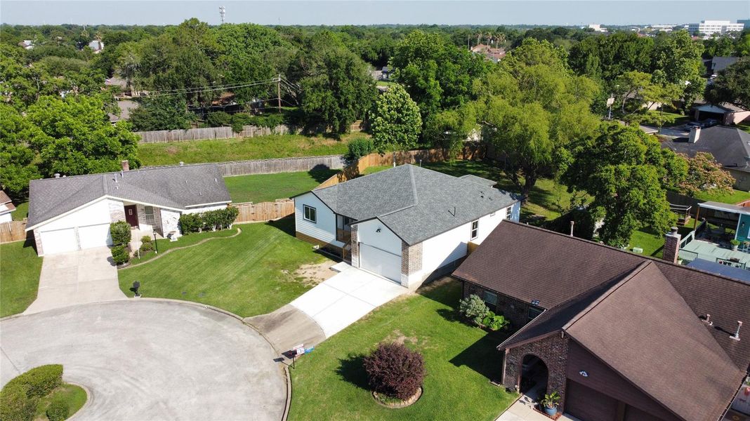 Front exterior of a new home in , Houston, TX, highlighting curb appeal (Image 17).