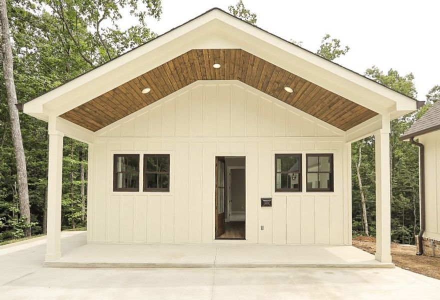 Exterior details and patio area of a home in Hidden River, Signal Mountain (Image 40). Exterior details and patio area of a home in Hidden River, Signal Mountain (Image 40).