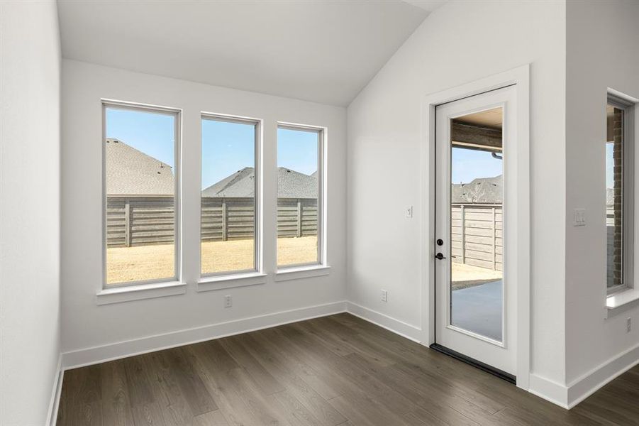 18. 7245 Ladybug - Nook (3)