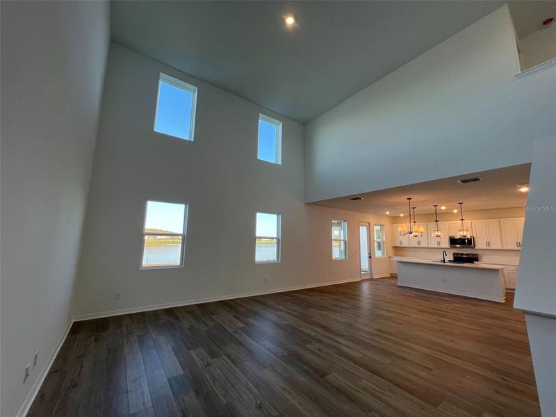 Spacious, unfurnished interior of a new home in Hawks Run, Kissimmee (Image 22). Spacious, unfurnished interior of a new home in Hawks Run, Kissimmee (Image 22).