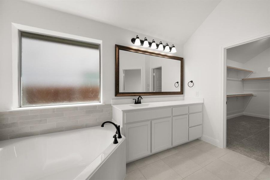 7725 Sweet Sorghum- Primary Suite-5