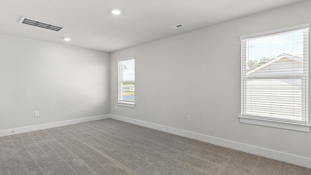 Spacious, unfurnished interior of a new home in Sidbury Station, Castle Hayne (Image 24).