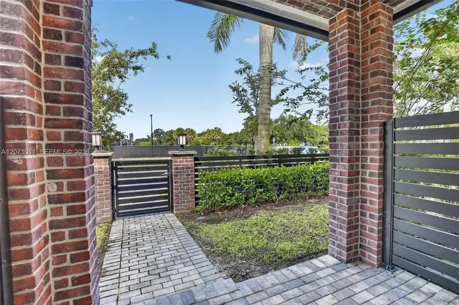 Exterior details and patio area of a home in , Plantation (Image 21).