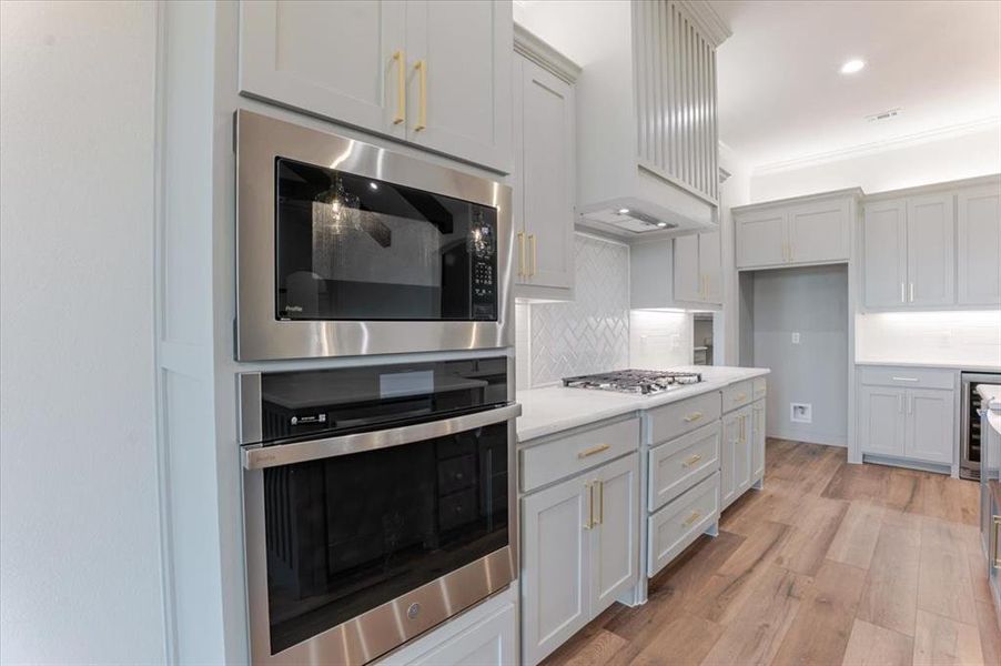 Furnished interior view inside a new home in , Granbury (Image 10). Furnished interior view inside a new home in , Granbury (Image 10).