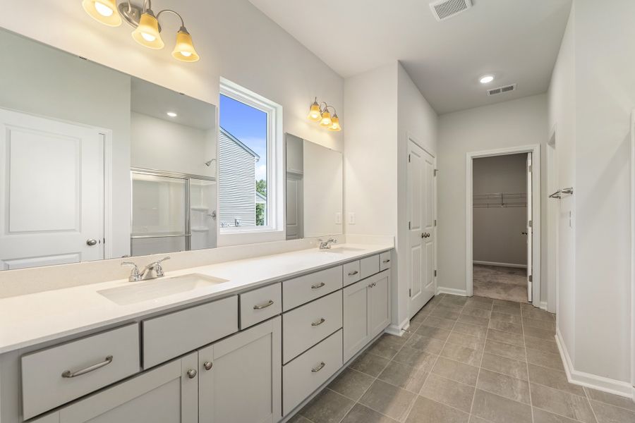 Furnished interior view inside a new home in Burke Estates, Chesnee (Image 9).