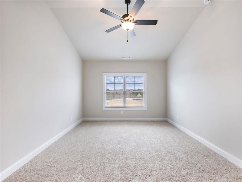 Spacious, unfurnished interior of a new home in Apalachee Overlook, Winder (Image 27).