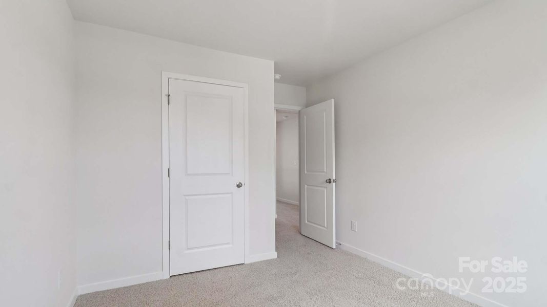 Spacious, unfurnished interior of a new home in Woodhaven at Chester, Chester (Image 16).