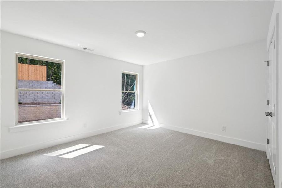 Spacious, unfurnished interior of a new home in , Atlanta (Image 20).