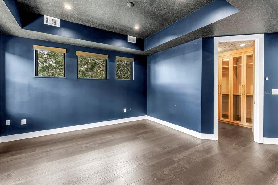 Spacious, unfurnished interior of a new home in East Oak Townhomes, Tampa (Image 21).