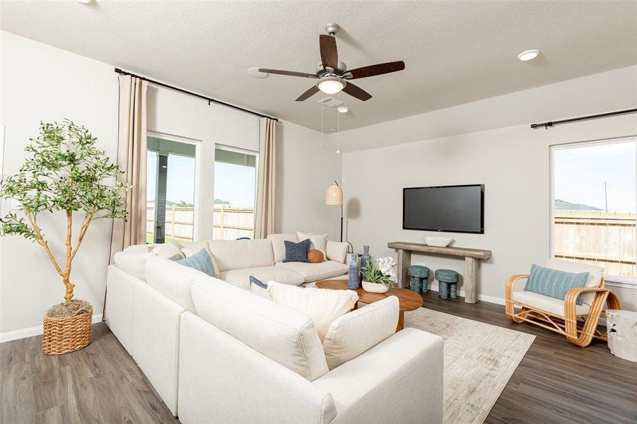 Photos are a representation of the floor plan. Options and interior selections will vary. Photos are a representation of the floor plan. Options and interior selections will vary.