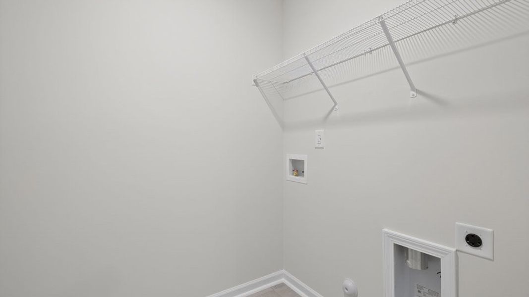 Spacious, unfurnished interior of a new home in Martin Farms, Aberdeen (Image 28).