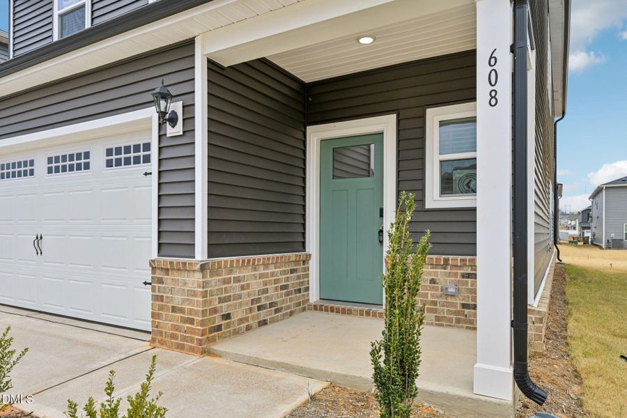 5-web-or-mls-Raleigh - Oak Manor - 608 R