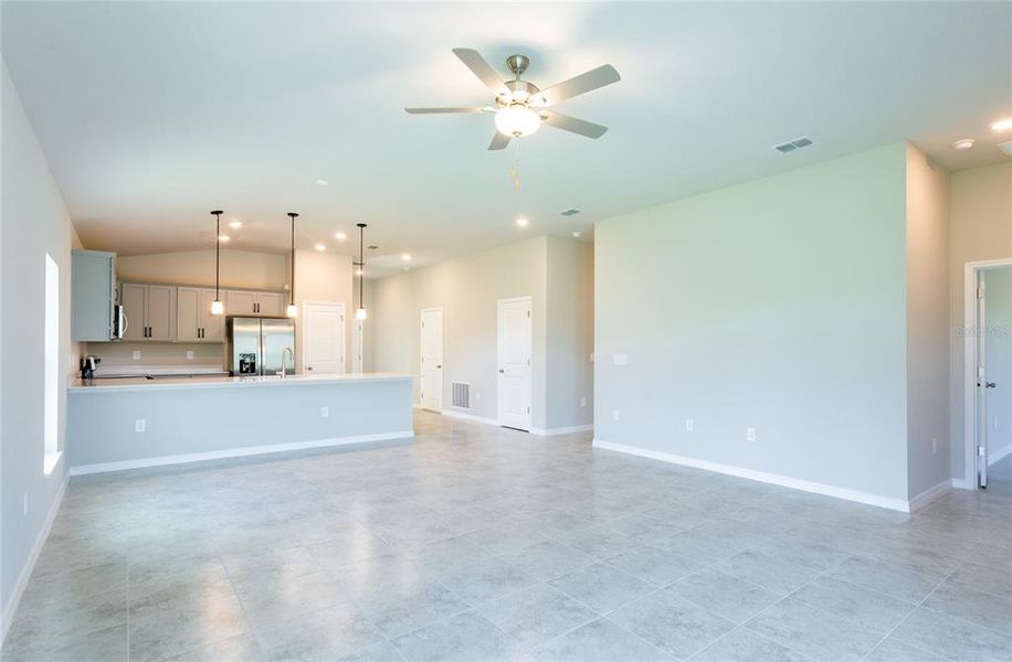 Spacious, unfurnished interior of a new home in , Punta Gorda (Image 18).