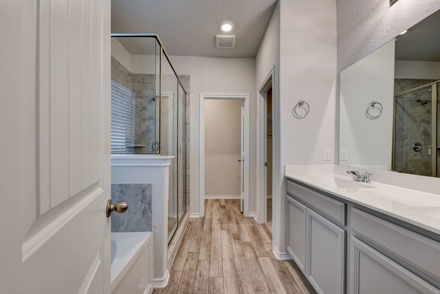 Representative furnished interior of a home built from the Devon by Ashton Woods in Cordova Trails, Seguin (Image 8). Representative furnished interior of a home built from the Devon by Ashton Woods in Cordova Trails, Seguin (Image 8).