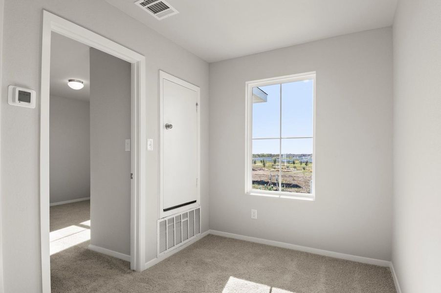 Spacious, unfurnished interior of a new home in Harvest Ridge, Elgin (Image 26).