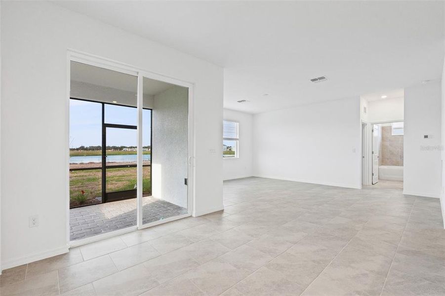 Spacious, unfurnished interior of a new home in Rye Ranch: Executive Homes, Parrish (Image 44).