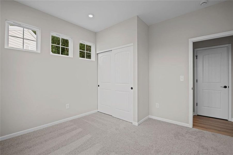 Spacious, unfurnished interior of a new home in Laurel Farms, Dallas (Image 38). Spacious, unfurnished interior of a new home in Laurel Farms, Dallas (Image 38).