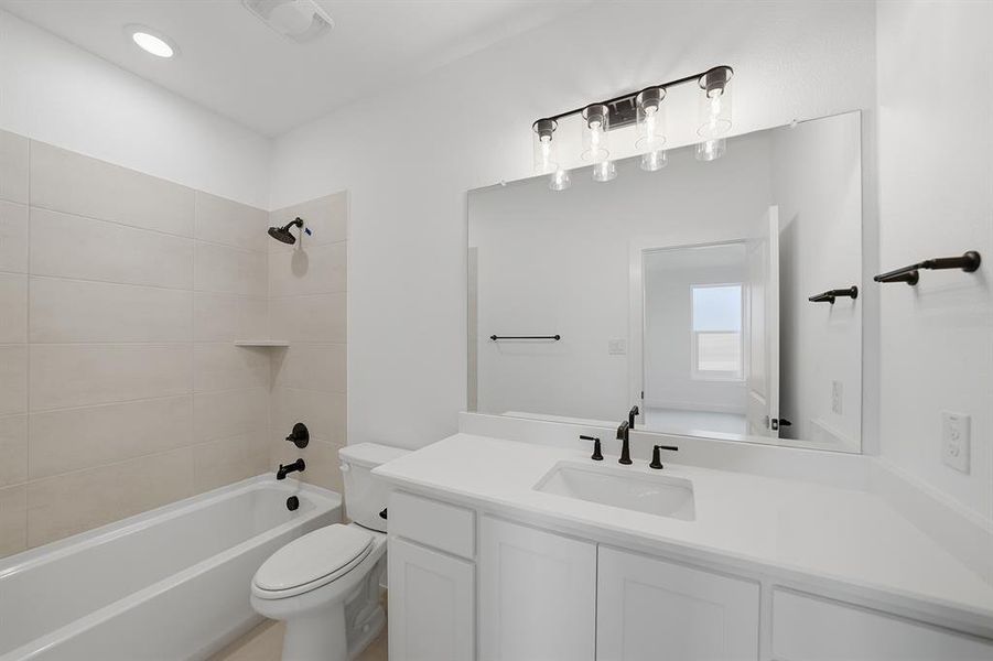 Furnished interior view inside a new home in , Prosper (Image 15).